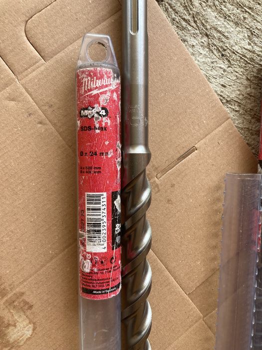 Burghiu Milwaukee Sds Max 24x520mm MX4 4”cu 4 Pastile