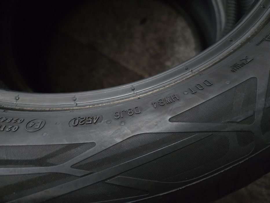 Continental 235/50 R19 99W vară