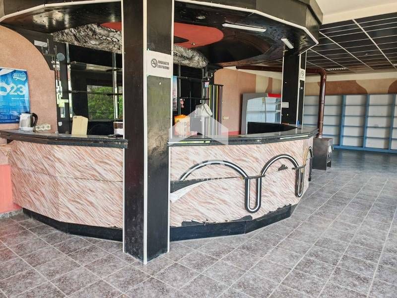 ЕКСКЛУЗИВНО! ЕРА Дръстър предлага за продажба търговска сграда в с. Су