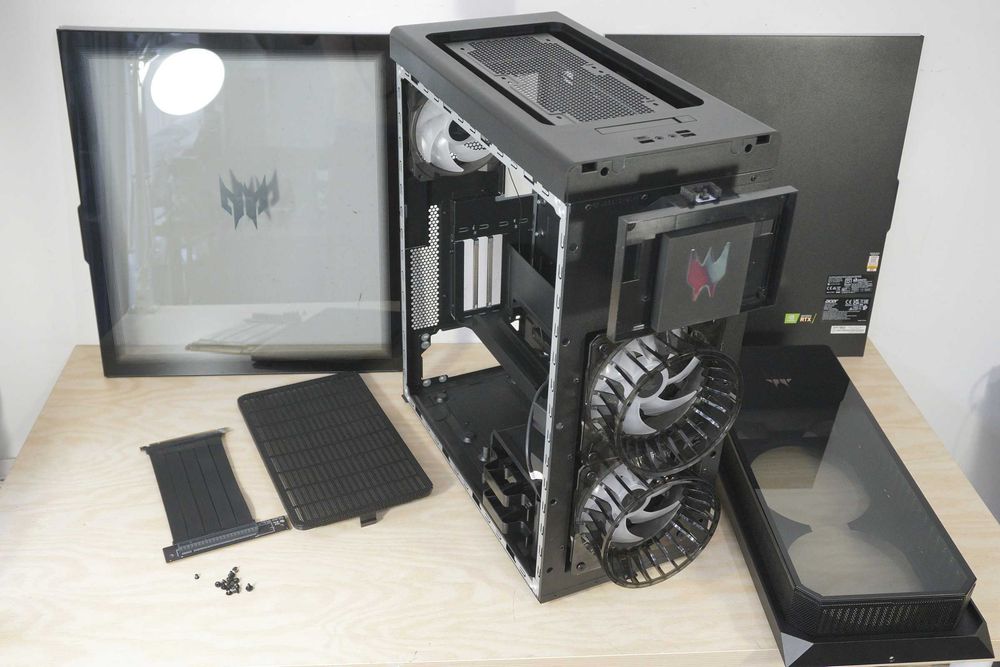 Компютърна кутия Acer Predator ATX с 3 RGB Вентилатора и PCIE Riser / Вкл.ДДС