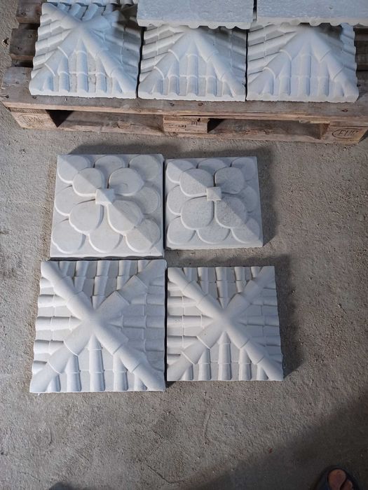 Производство на бетонови тротоарни плочки и градински бордюри и други