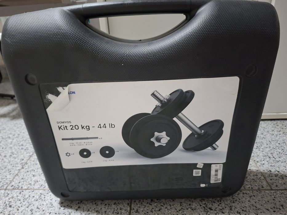 Set greutati pentru sport