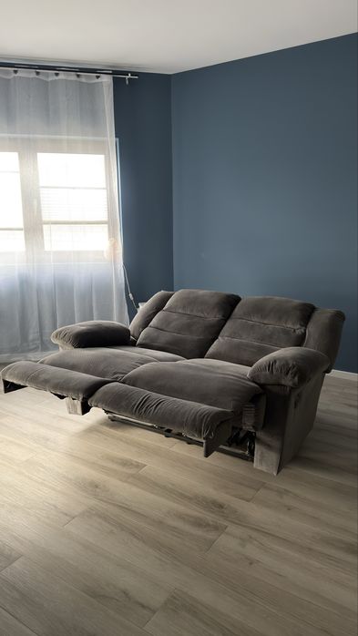 Vând canapea recliner - Mobexpert