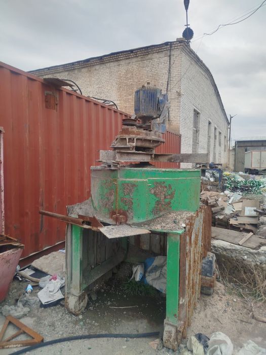 шлакаблок апарат сотилади 10 талик колиб