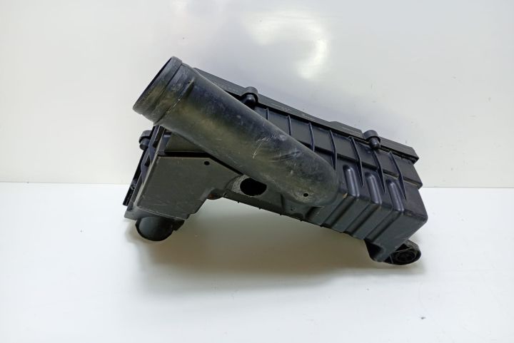 Carcasa  filtru aer 1K0129620D Volkswagen VW Golf a 5-a generatie