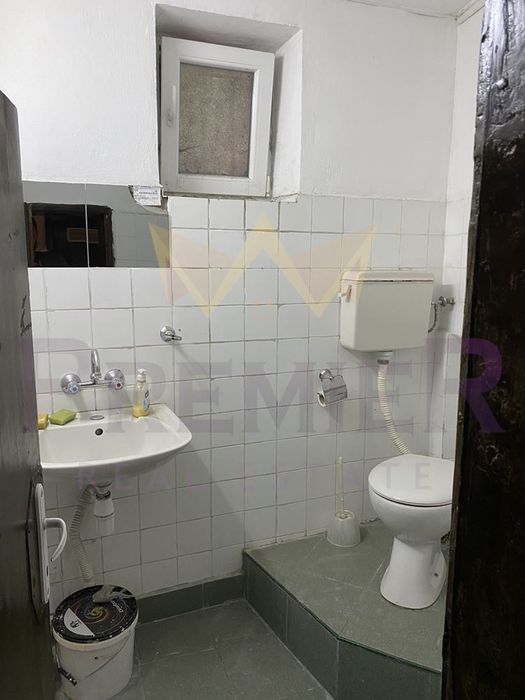 Дава се под наем Офис в Варна, Център - 75 кв.м за 700 € - Снимка #7