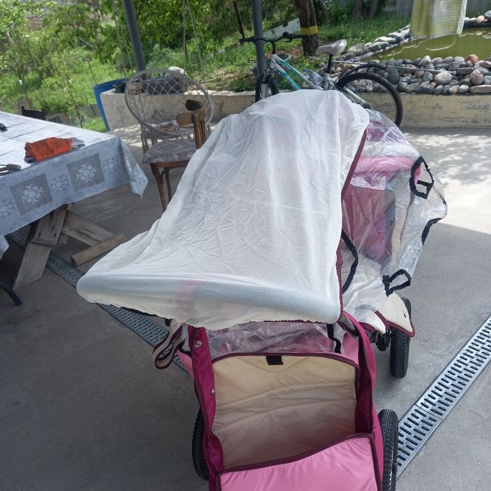 Детская коляска.