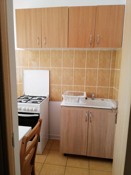 Garsoniera de închiriat Dristor