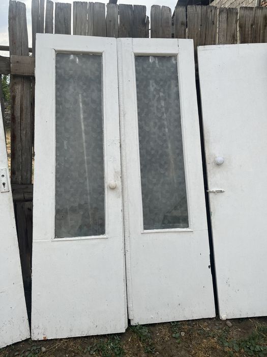 Деревянные двери