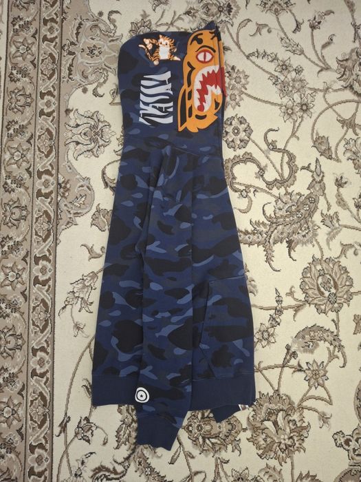 Продам Bape tiger blue camo L сайз