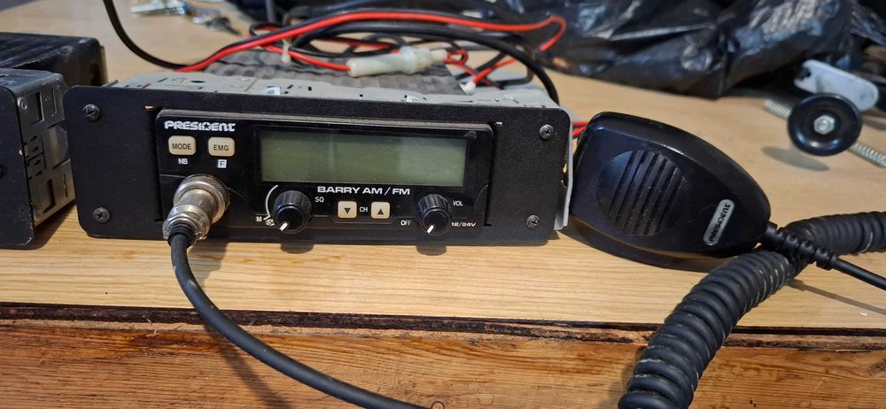 Радиостанции за камион 2бр.