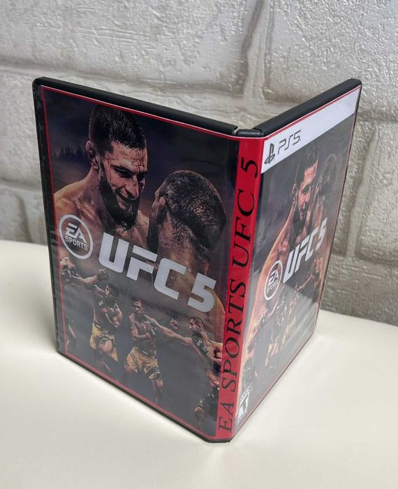Продам диск с игрой UFC 5 PS5