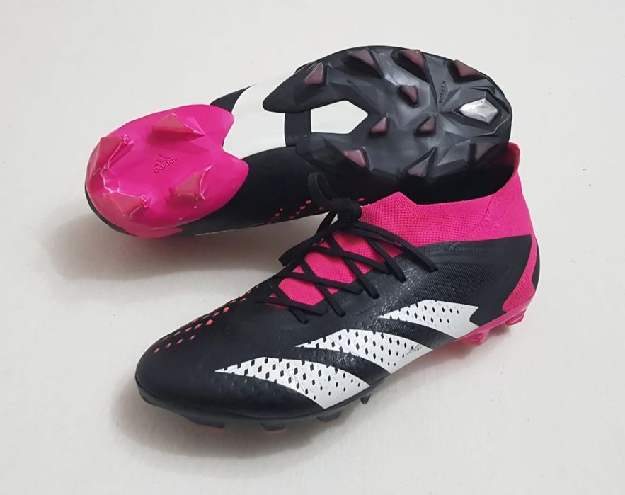 Ghete fotbal Adidas Predator Accuracy.1 Low Fg negru roz, crampoane Nr. 43
