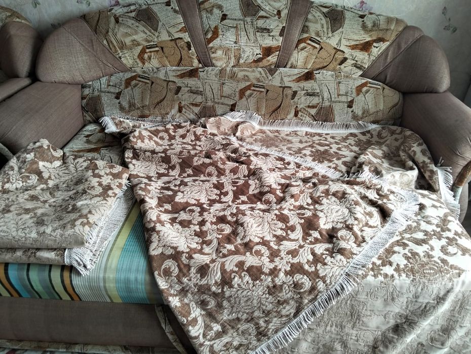 Продам диван тройка