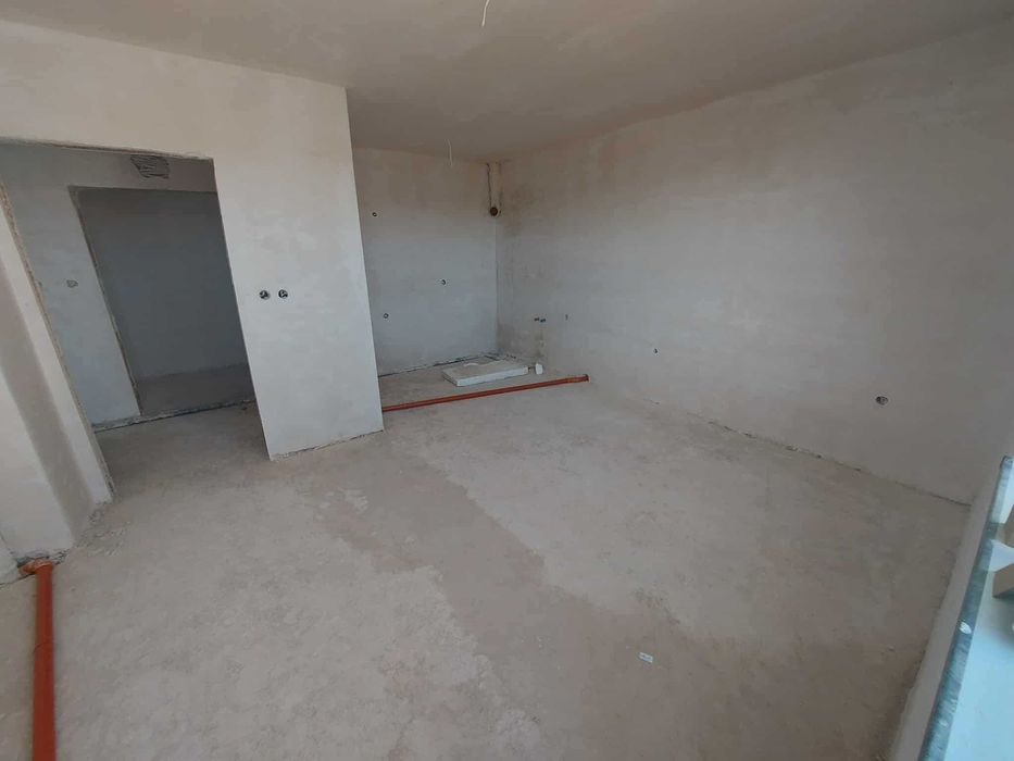 Продава се Двустаен апартамент в Търговище, Център - 70 кв.м за 1166 €/кв.м - Снимка #1