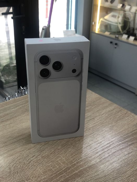 iPhone 17 pro 256gb esim A4