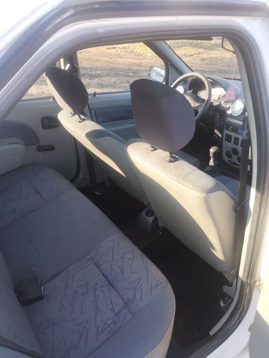 Vând Logan 2005 cu servodirecție.