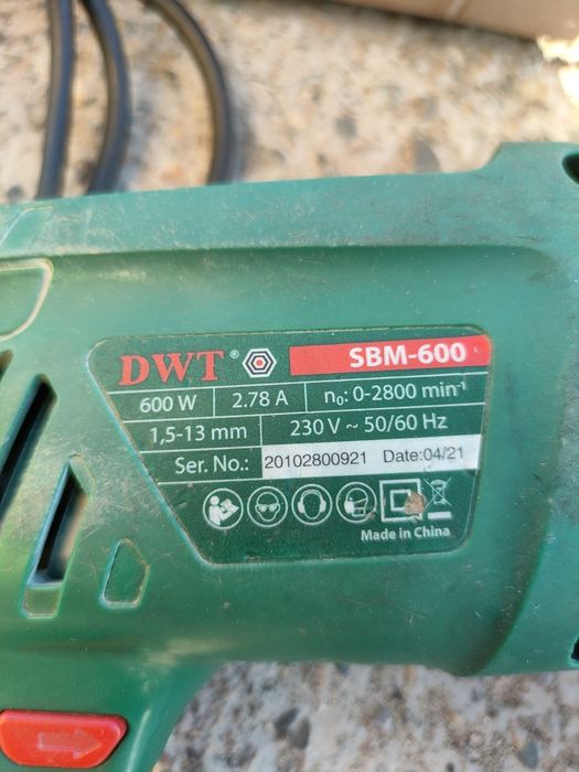 Продам Дрель DWT