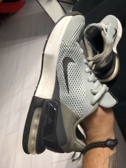 Nike AIR MAX 42,5