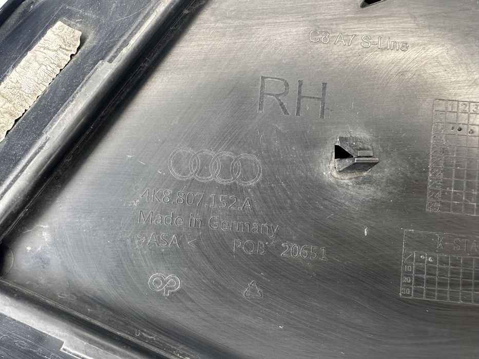Дясна решетка AUDI A7 C8 S Line 4K8807682B 4K8807152A