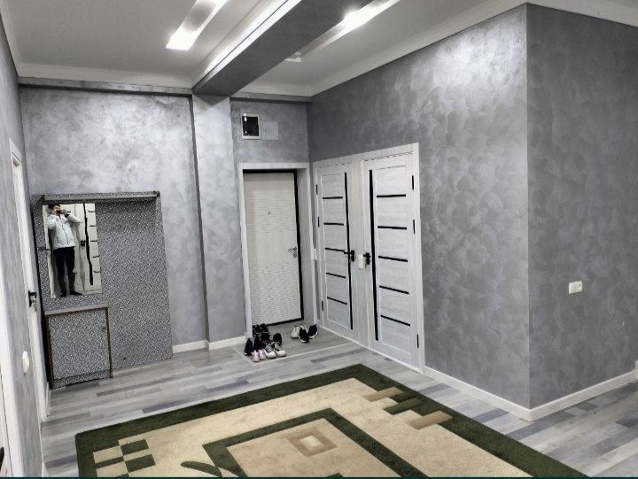 Arenda kvartira uch qaxraman challa qozoqda betonkaga yaqin Srochna