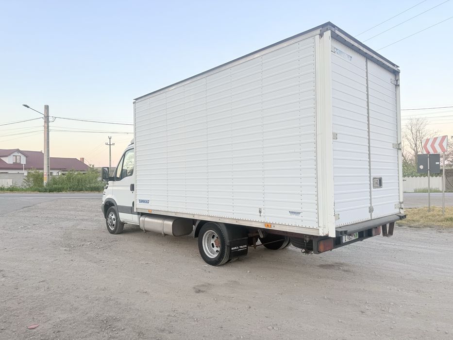 Cub iveco daily.