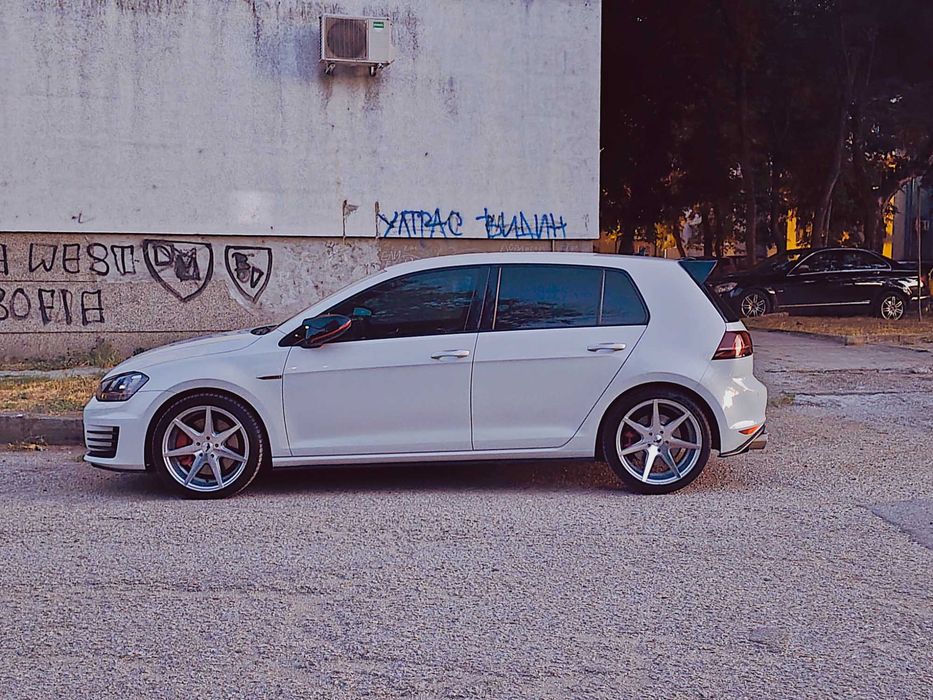 Volkswagen Golf 7 GTI