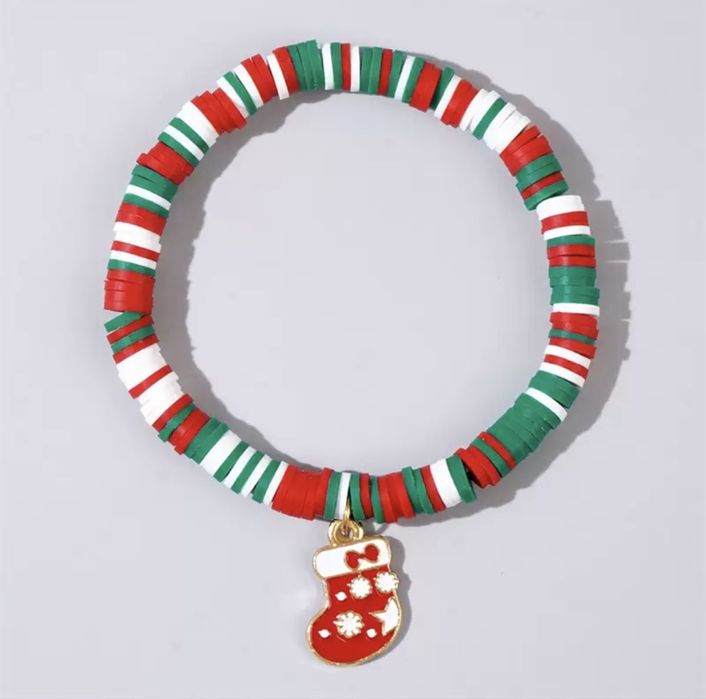 Новогодний браслет с подвеской.