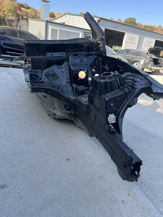 Mercedes Glc части панел преден ляв с рог