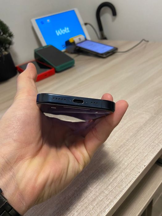 Продам iphone 15pro