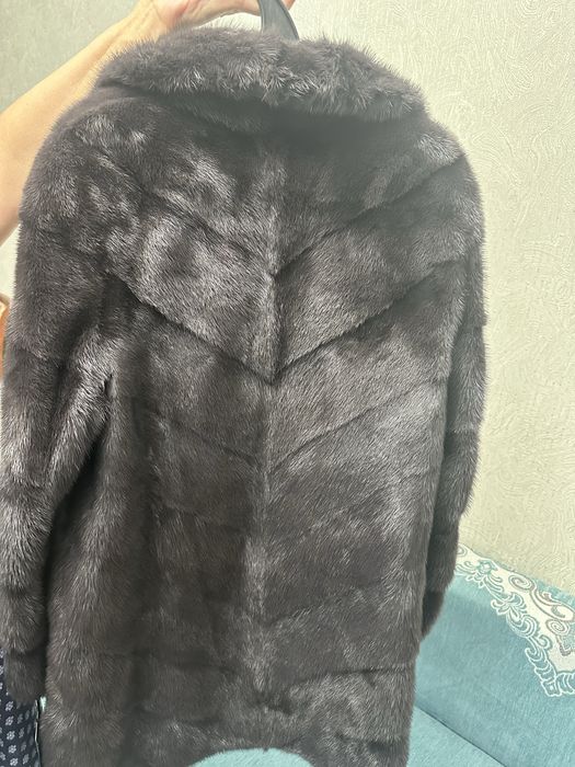 Продам шубу норковую