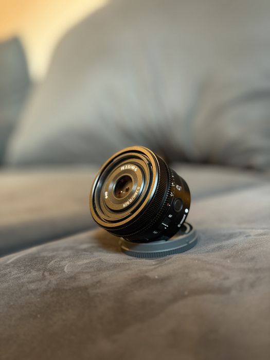 Obiectiv Sony FE 40mm F2.5 G, full frame, stare foarte bună