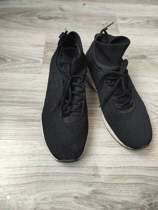 МаратонкиBershka