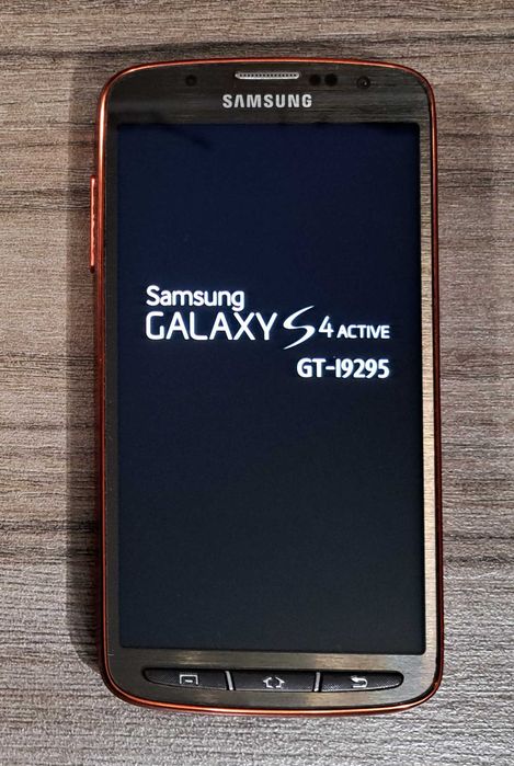 Telefon Samsung Galaxy S4 Active GT-i9295 Orange