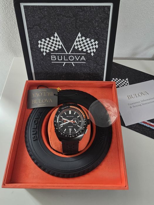 Bulova Racer Chronograph 98B428,stare buna,curea piele neagra