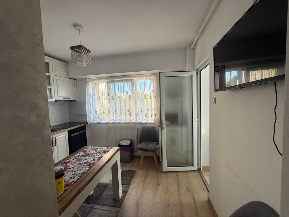 inchiriez apartament