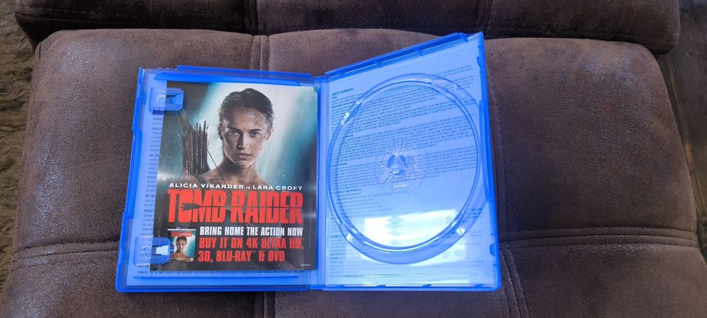 Продавам Shadow of the Tomb Raider PS4/PS5