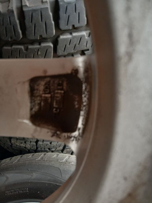 215/65/16 5x 114.3 Good Yaer Renault Dacia Hyundai