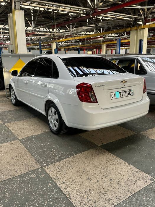 Lasetti noʻmeri bilan sotiladi