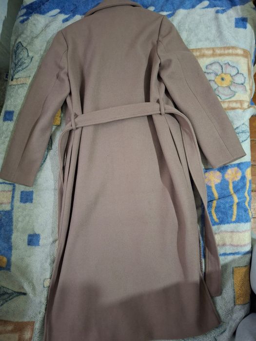 Продам Пальто женское