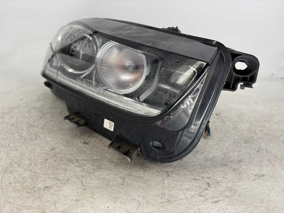 Far cu xenon stanga/dreapta Jaguar Xe an 2015