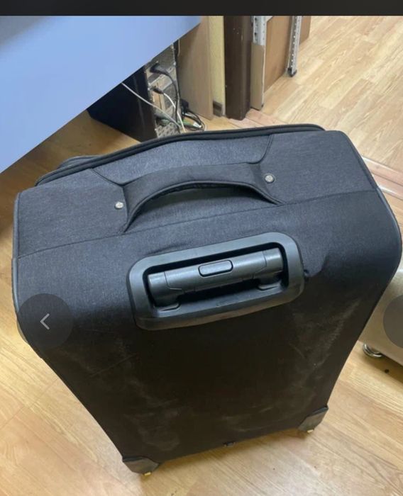 Ремонт чемоданов химчистка обуви!!!