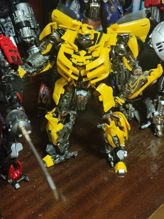 MPM KO Transformers WW - 01 Bumblebee