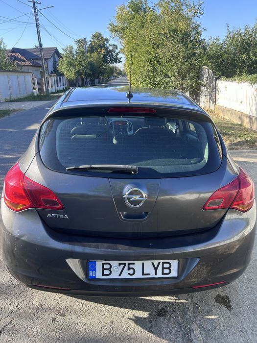 Opel Astra J 1.6 benzina+gpl