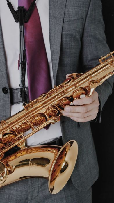 Саксофон. Саксофонист. Астана, Нур-Султан. Музыкант.