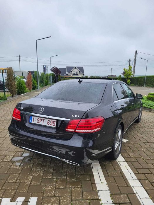 Mercedes Benz E220