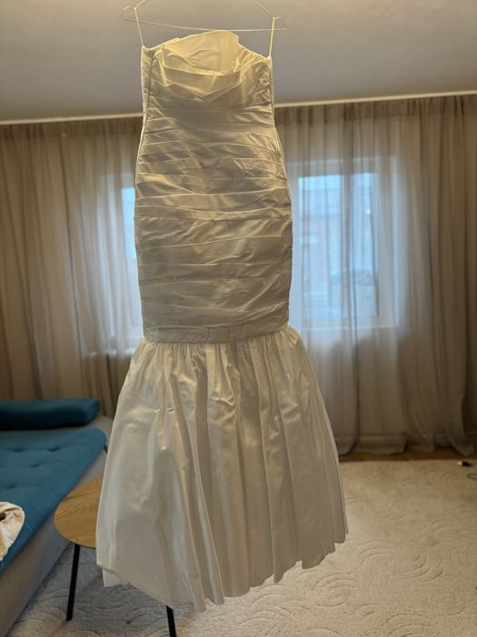 Rochie de mireasa superba