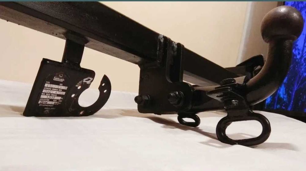 BMW теглич за БМВ е36 ,фабричен ,сертифициран теглич