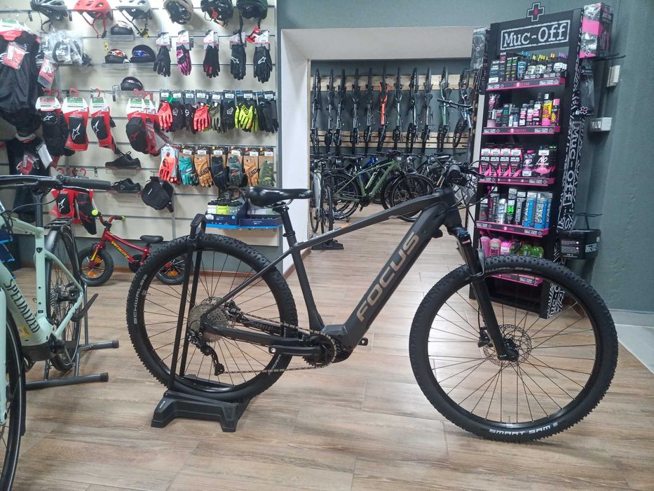 Bicicleta electrica Focus Jarifa2 6.7 L in stoc EST BIKE Funky Sports