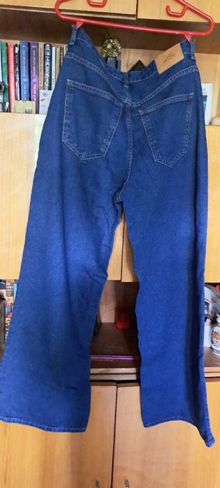 Pantaloni denim,  noi,  mărimea 40 -42